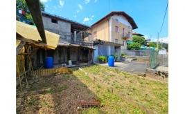 Casa singola con giardino